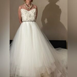 Wedding dress never use, size 10.